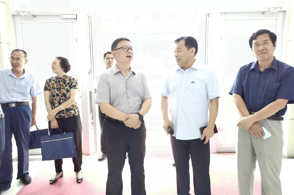 1595726755199361.jpg 741.jpg